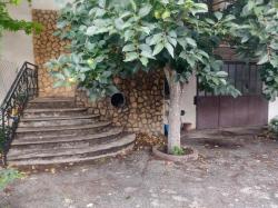 Montée d'escalier accès privée