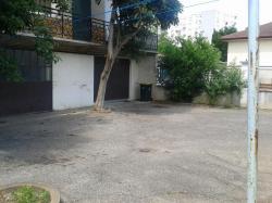 Cour commune disponible intégralement le week-end